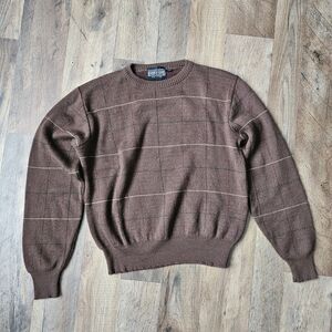 Vintage Land's End women's sweater, 100% wool crewneck, made in Italy.